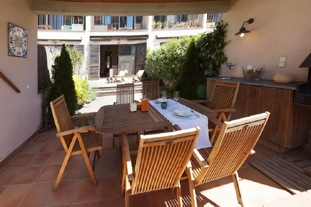 Photo of Patio Balcony in Parlava