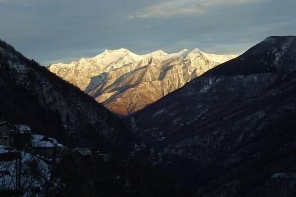 Photo of Outdoor in Cheggio