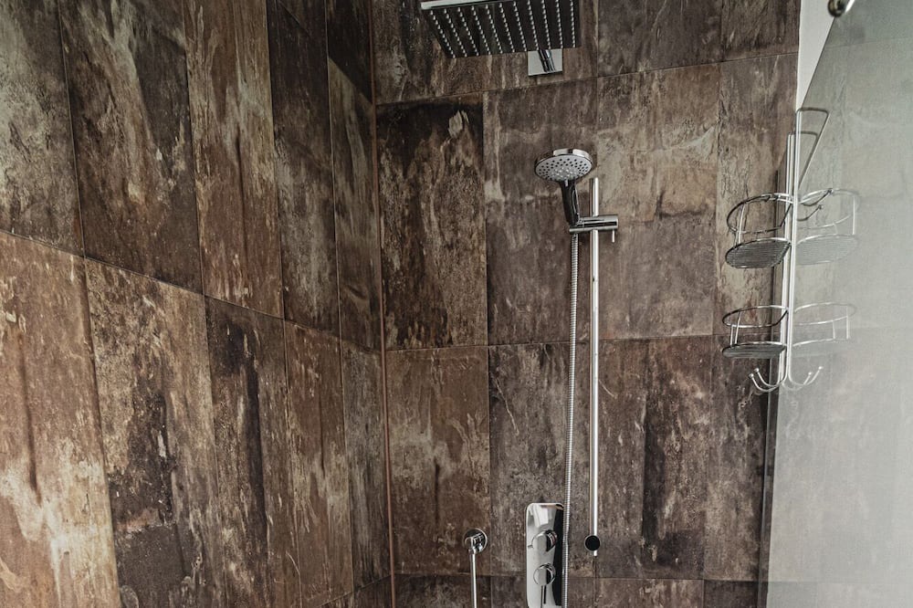 Photo of Bathroom in Crabbia