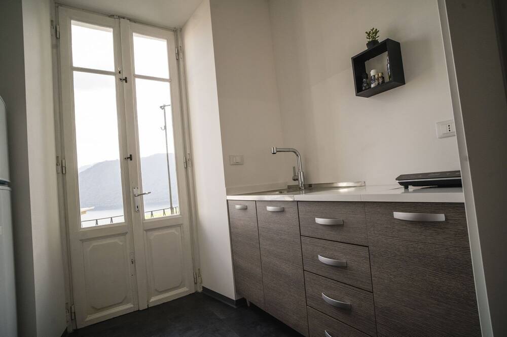 Photo of Kitchen in Crabbia