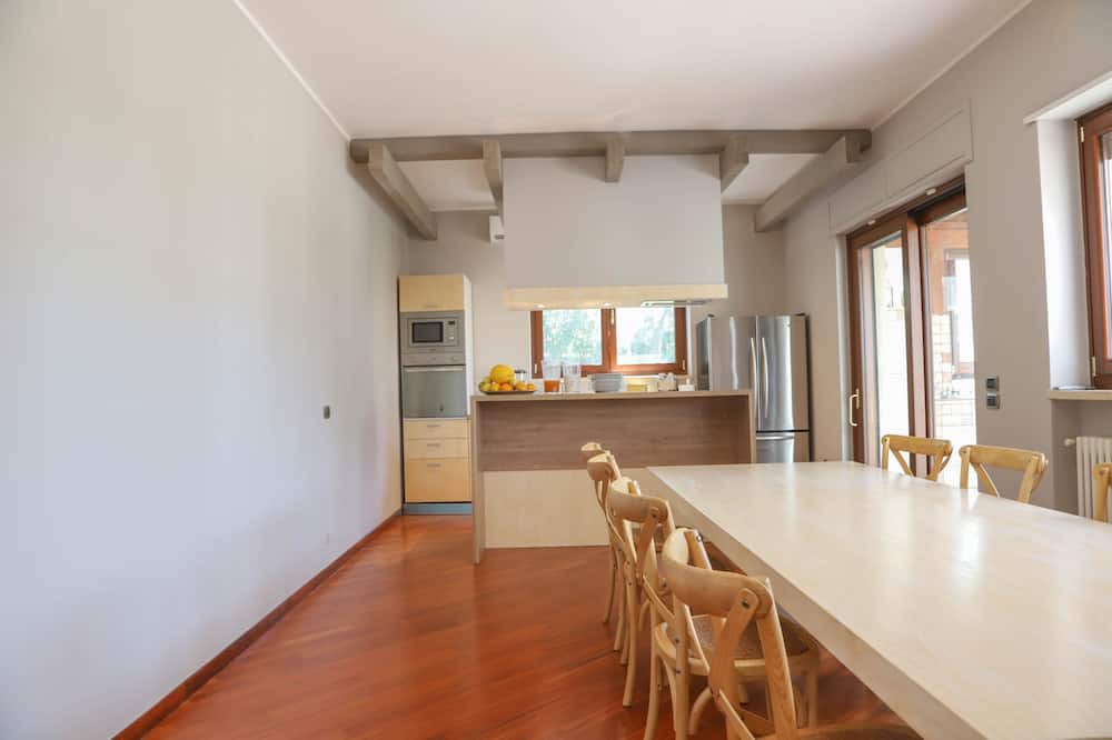 Photo of Kitchen in Alcanterini