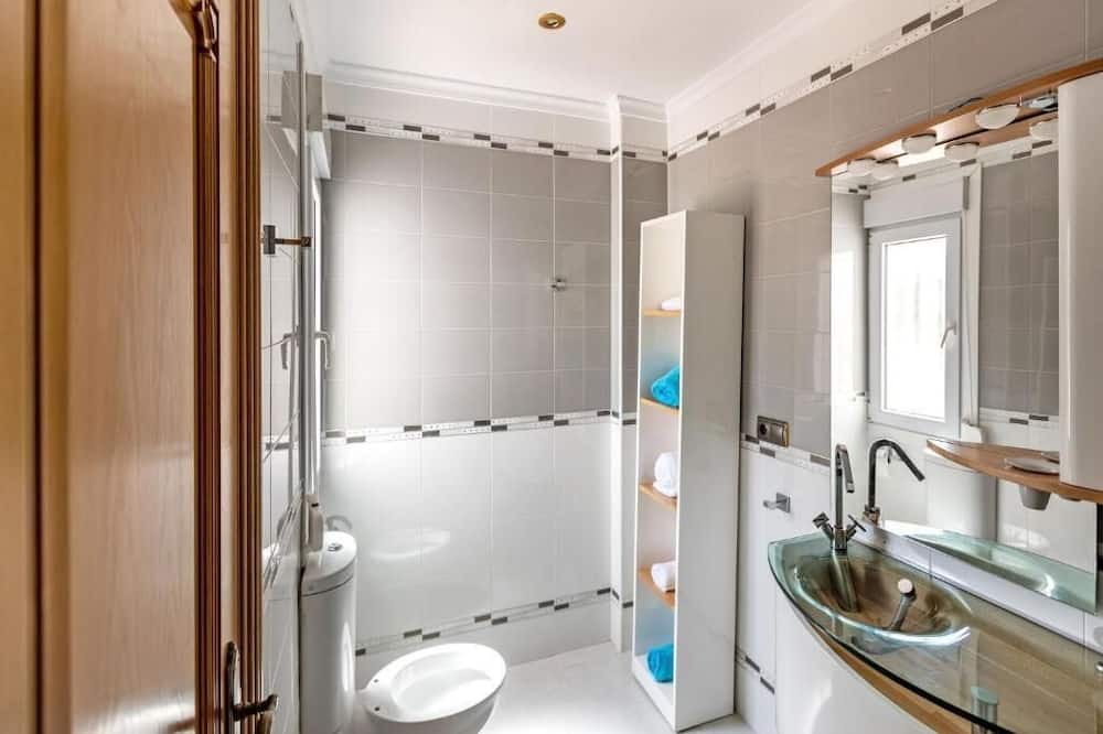 Photo of Bathroom in Los Banos de Guardias Viejas