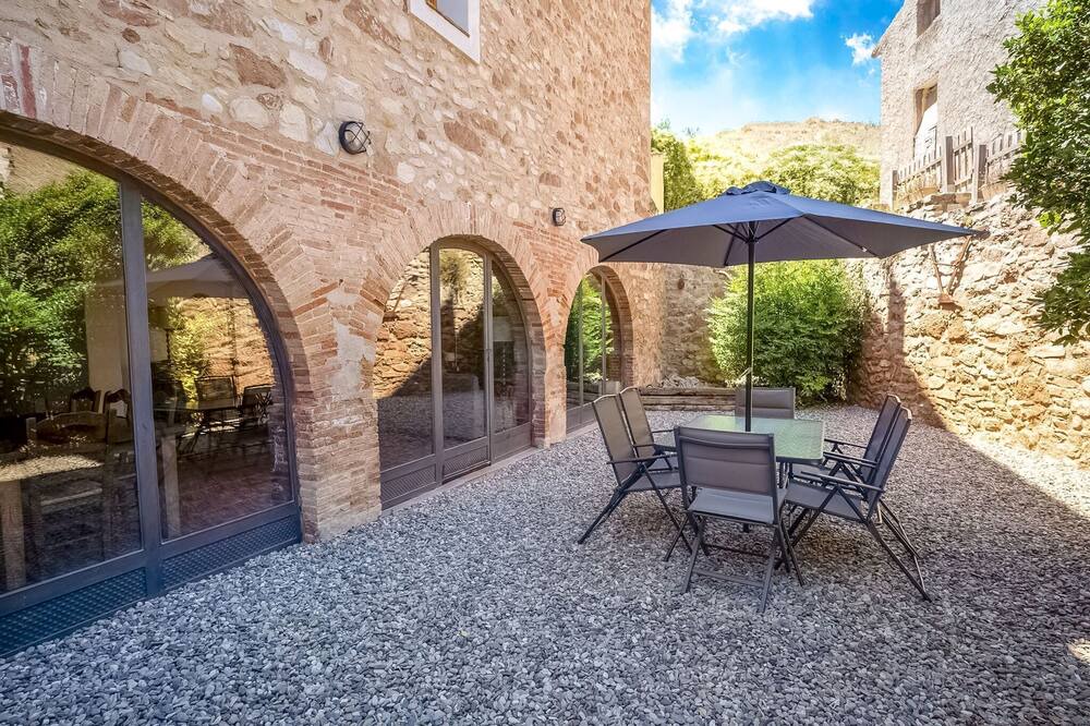 Photo of Outdoor in Pira