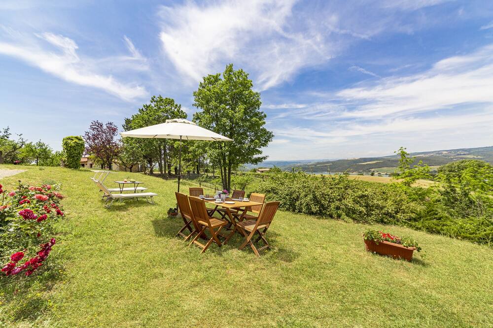 Photo of Outdoor in Baschi