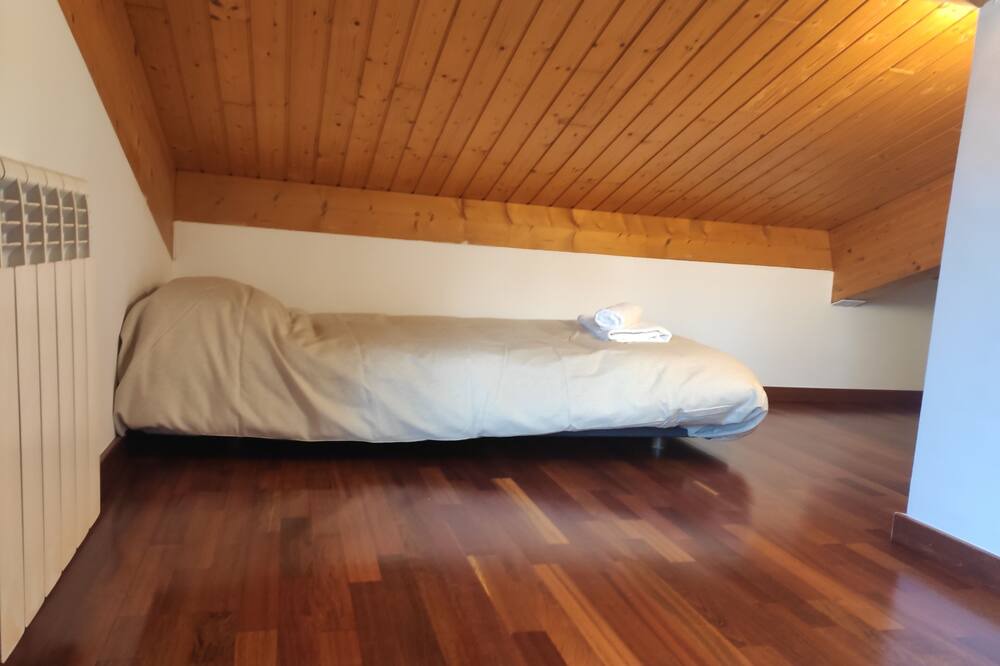 Photo of Bedroom in Mollo