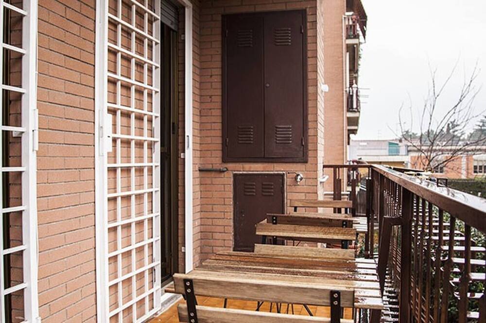 Photo of Patio Balcony in Zona XIX Casal Morena