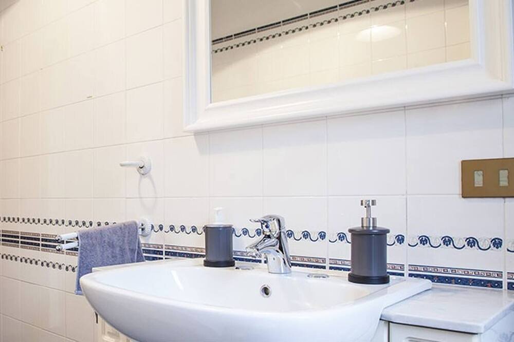 Photo of Bathroom in Zona XIX Casal Morena