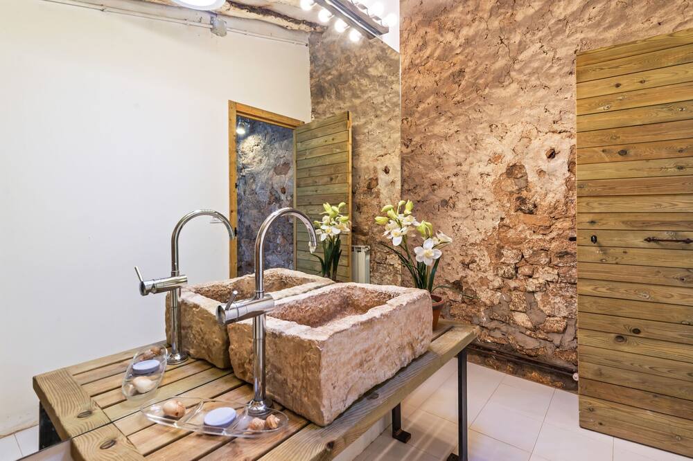 Photo of Bathroom in Fraga