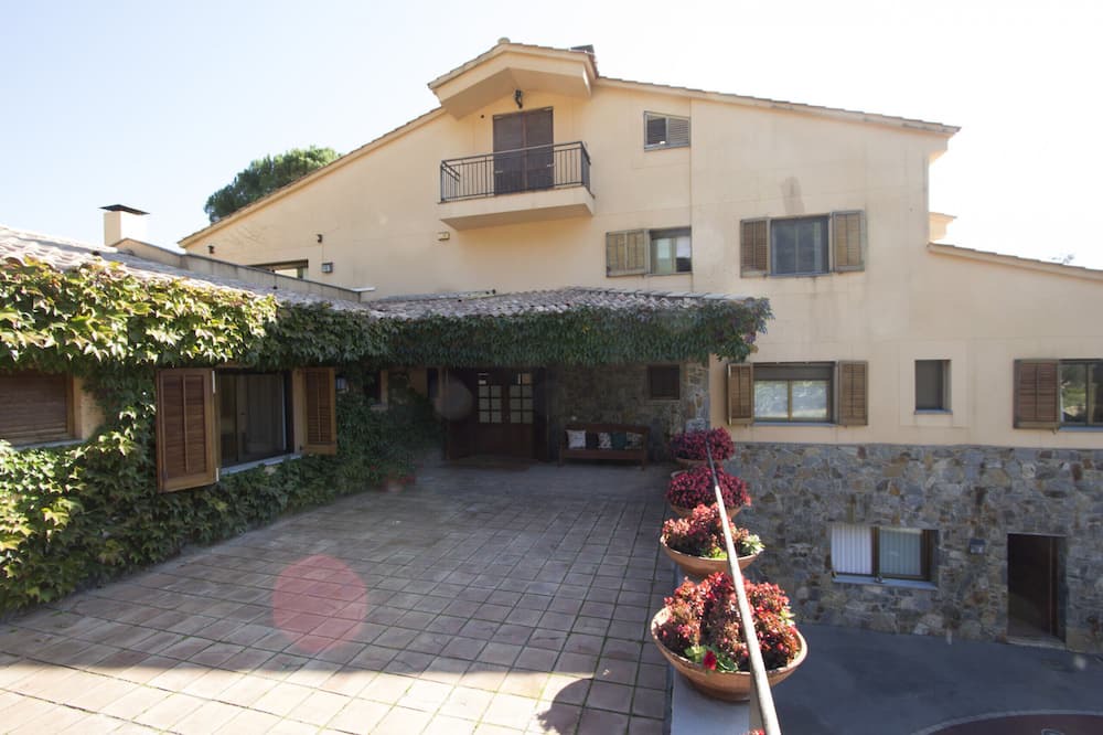Photo of Patio Balcony in Sant Feliu de Codines
