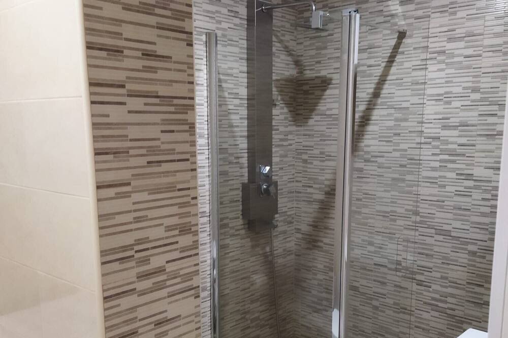 Photo of Bathroom in Alcala de Henares