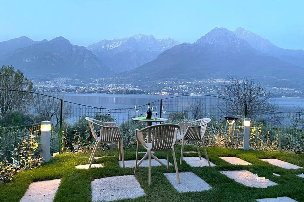 Photo of Patio Balcony in Oliveto Lario