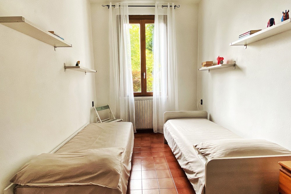 Photo of Bedroom in Bosisio Parini