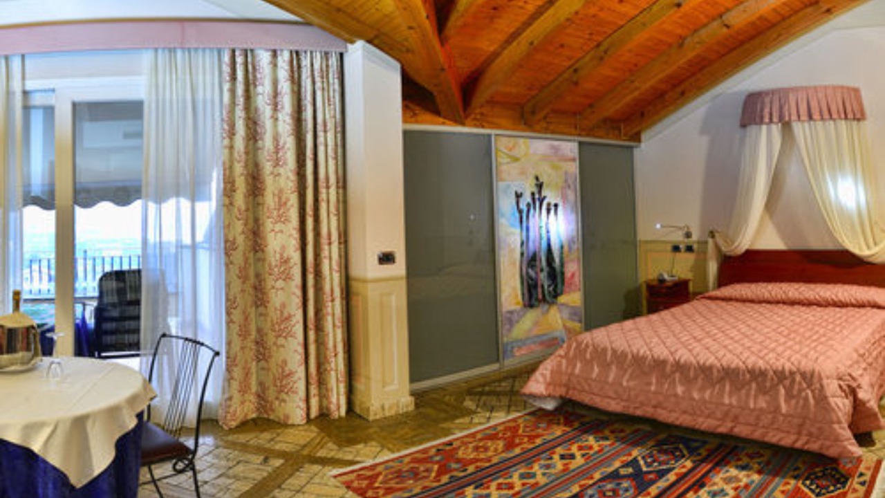 Photo of Bedroom in Orta San Giulio