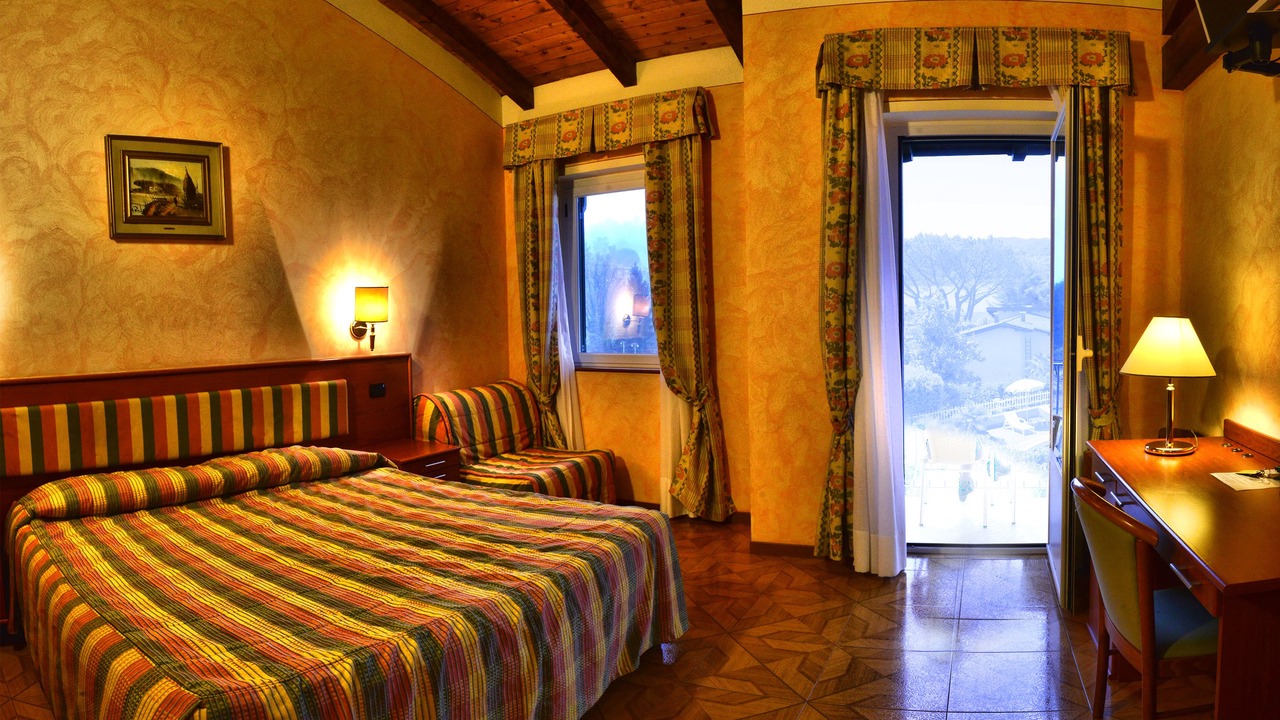 Photo of Bedroom in Orta San Giulio