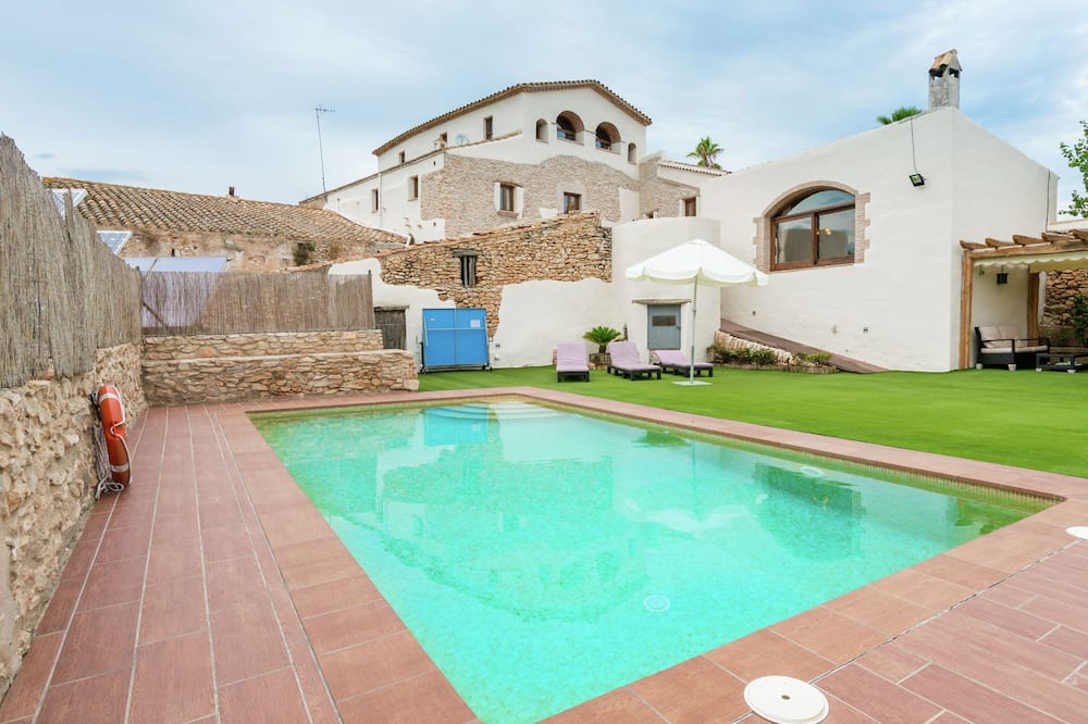 Photo of Outdoor in La Bisbal del Penedes