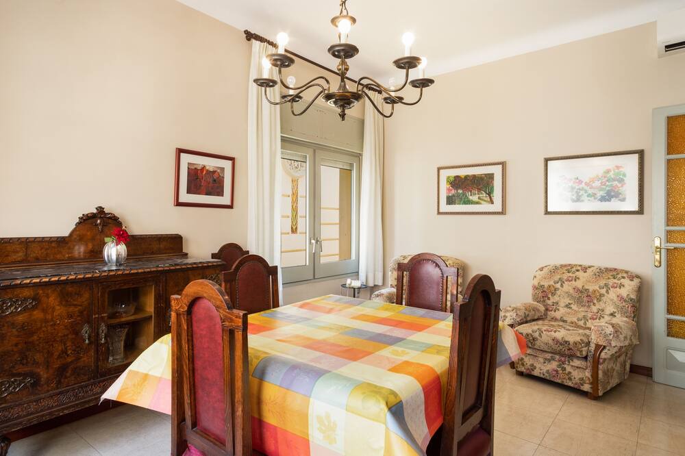 Photo of Livingroom in Figueres