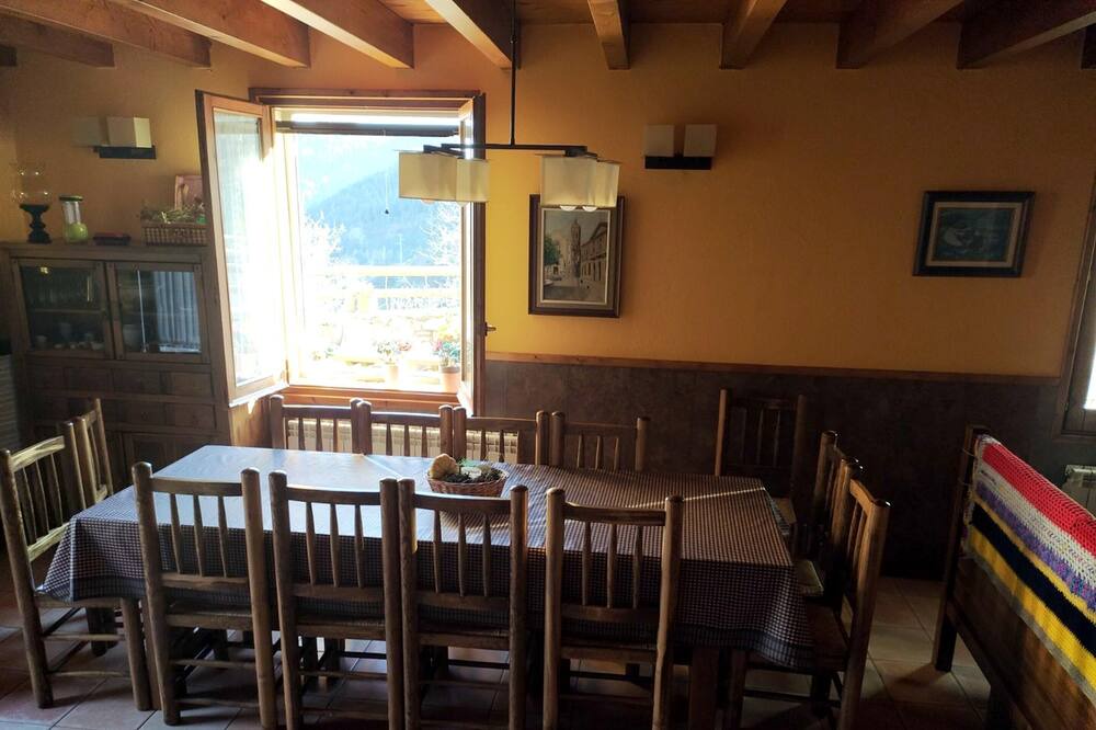 Photo of Livingroom in Ogassa