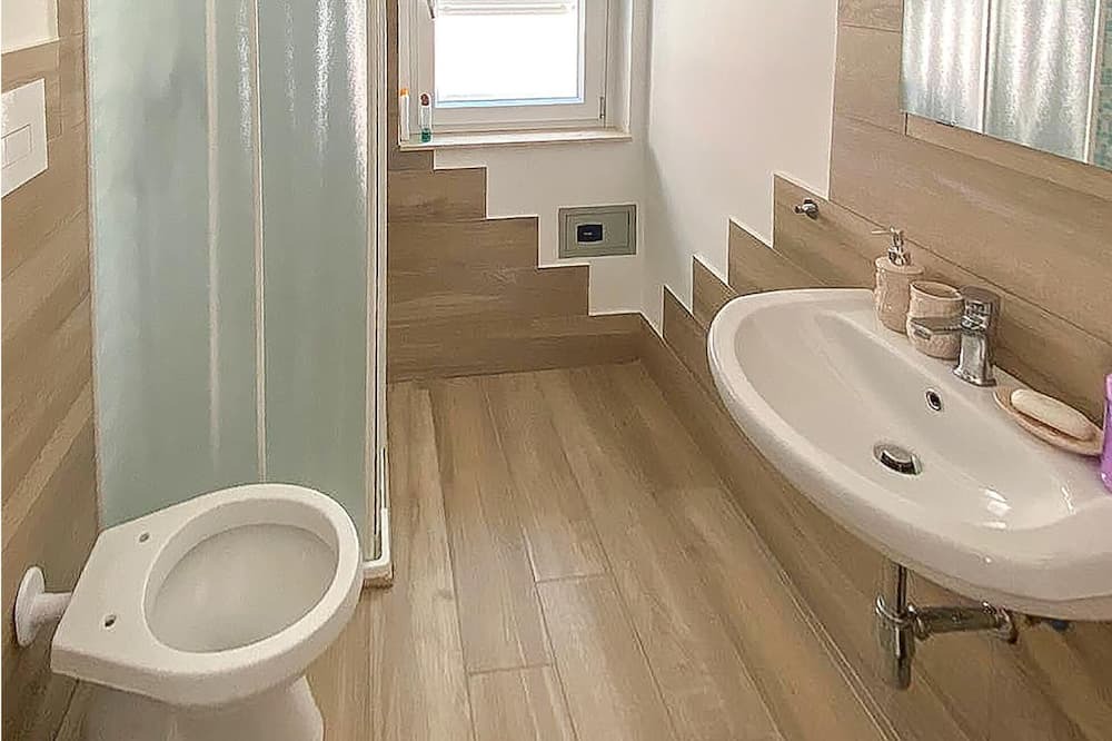 Photo of Bathroom in Volla