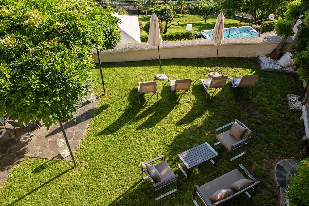 Photo of Outdoor in Crabbia