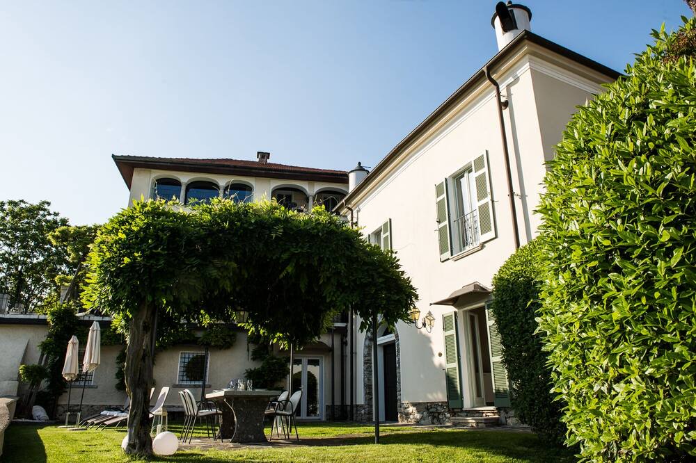 Photo of Outdoor in Crabbia