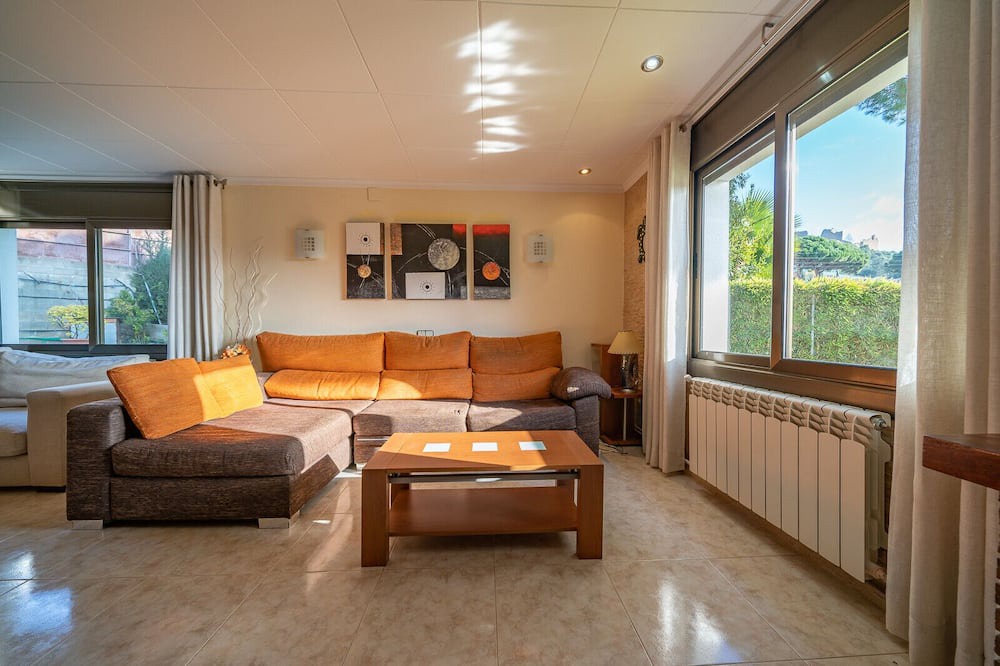Photo of Livingroom in Palafolls