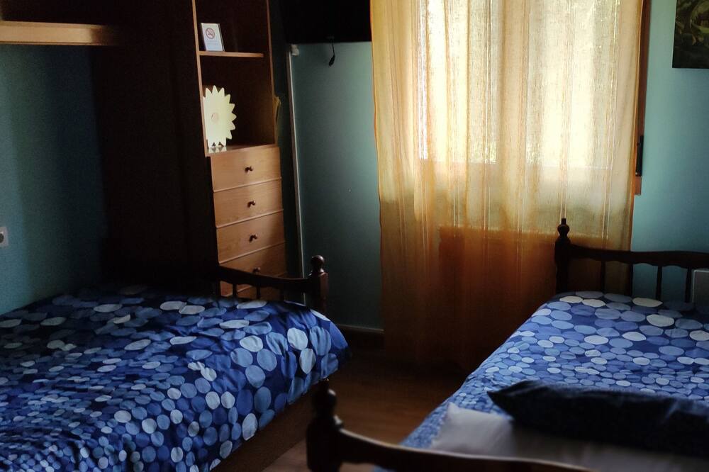 Photo of Bedroom in Villamanin