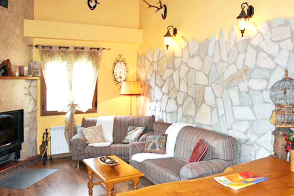 Photo of Livingroom in Villamanin