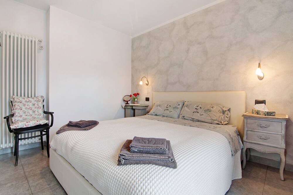 Photo of Bedroom in Mezzegra