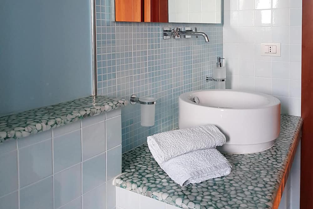 Photo of Bathroom in Tufillo
