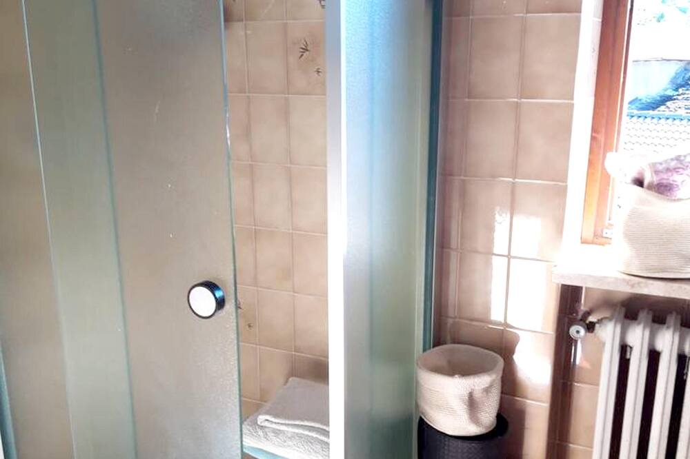 Photo of Bathroom in Monterosso Grana