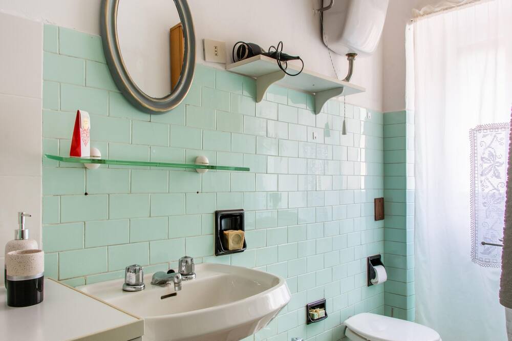 Photo of Bathroom in Calizzano