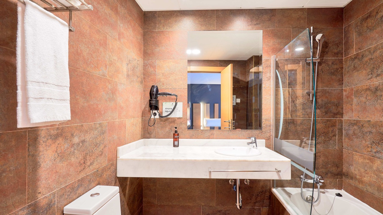 Photo of Bathroom in Yuncos