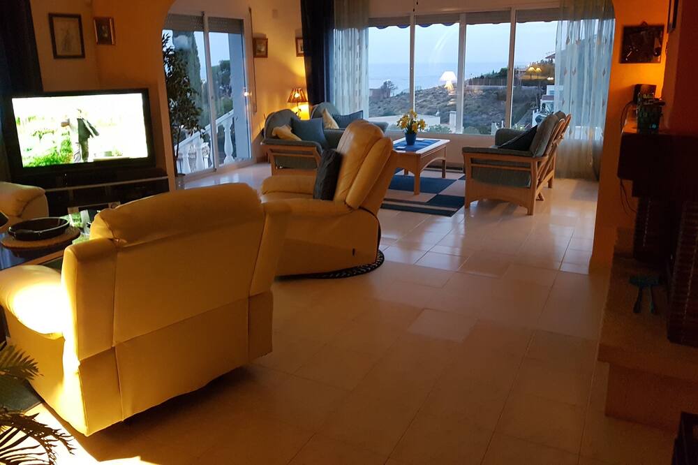 Photo of Livingroom in Los Puertos