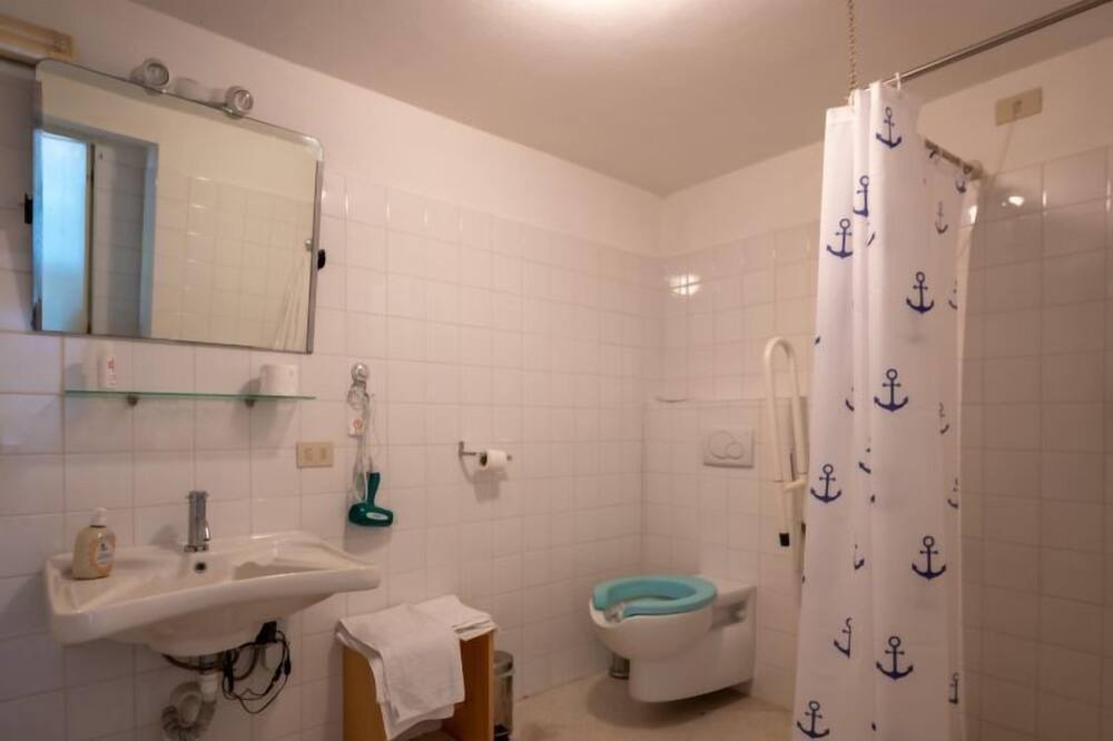 Photo of Bathroom in Cargiago