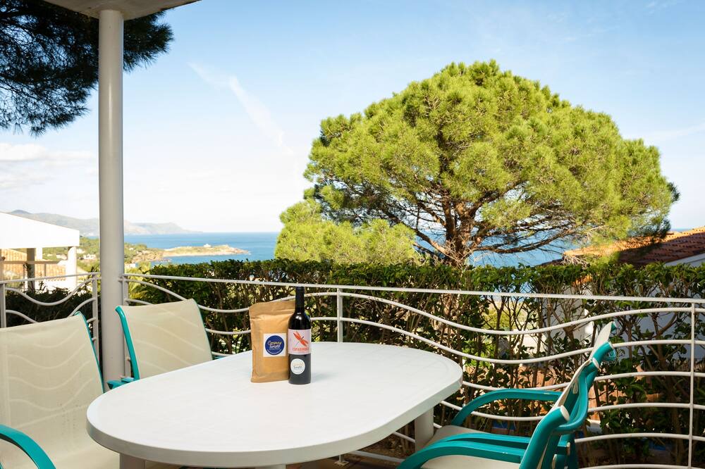 Photo of Patio Balcony in Port de la Selva
