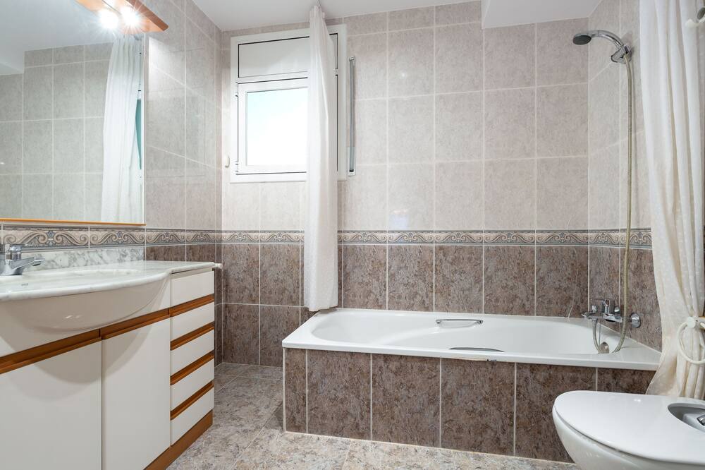 Photo of Bathroom in Port de la Selva