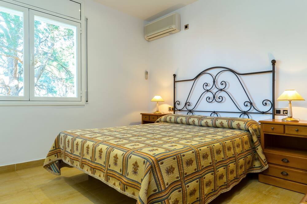 Photo of Bedroom in Port de la Selva