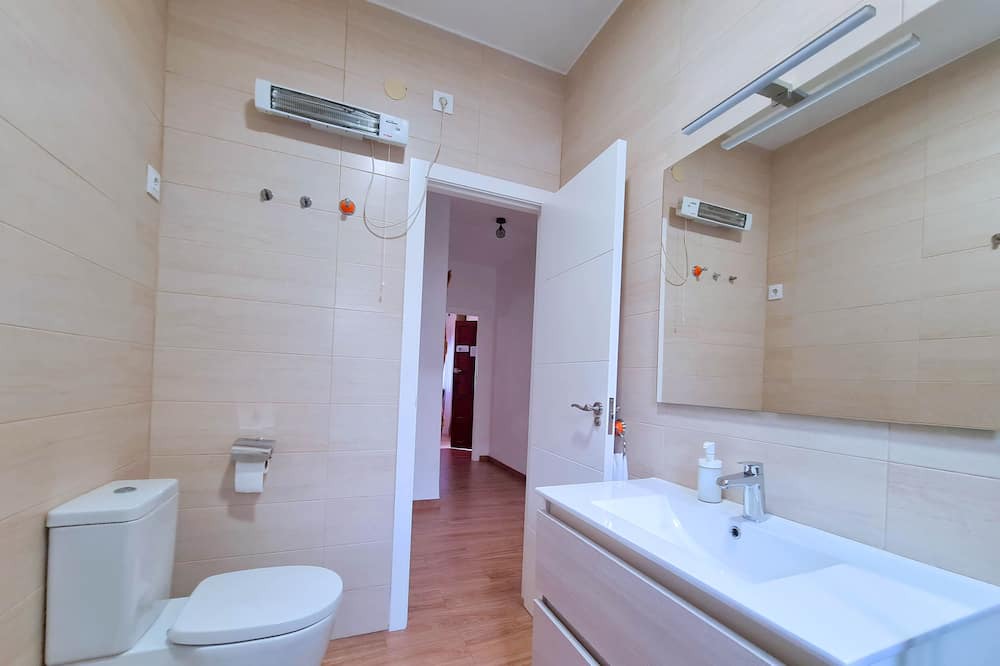 Photo of Bathroom in La Rambla