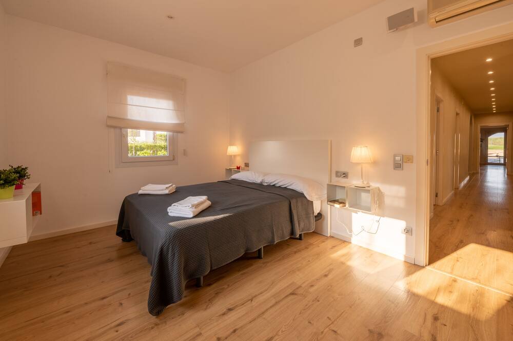 Photo of Bedroom in Perelada