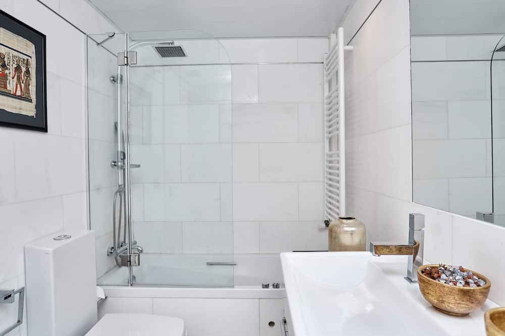 Photo of Bathroom in Poblenou