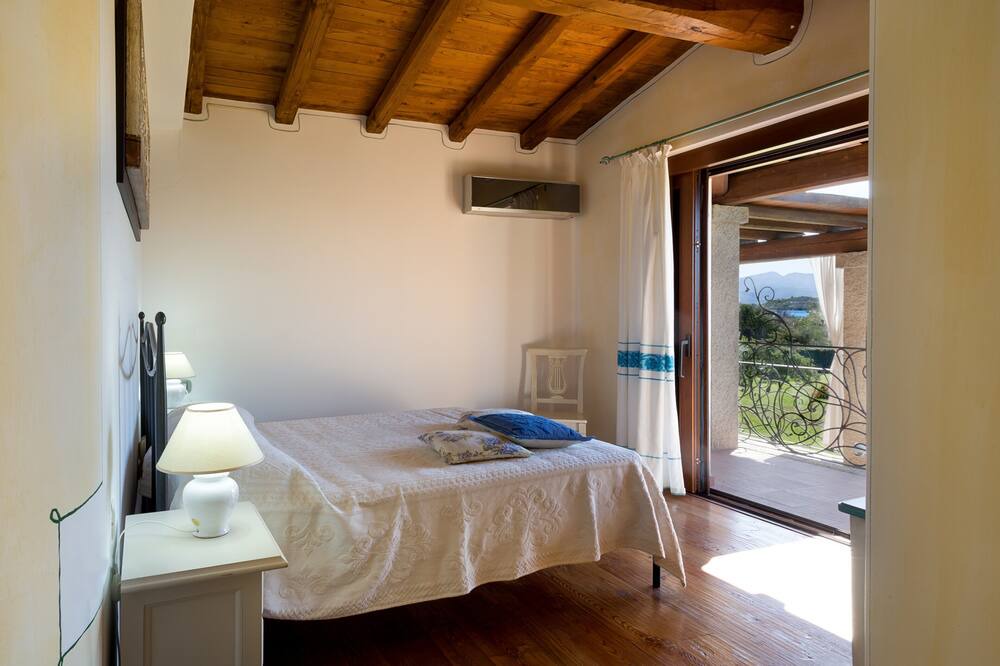 Photo of Bedroom in Capo Coda Cavallo