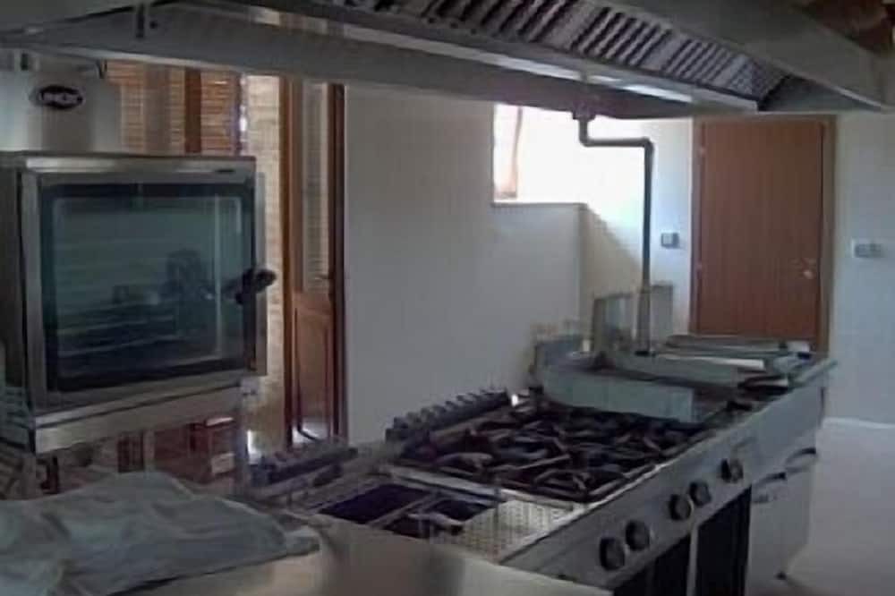 Photo of Kitchen in Santa Vittoria in Matenano