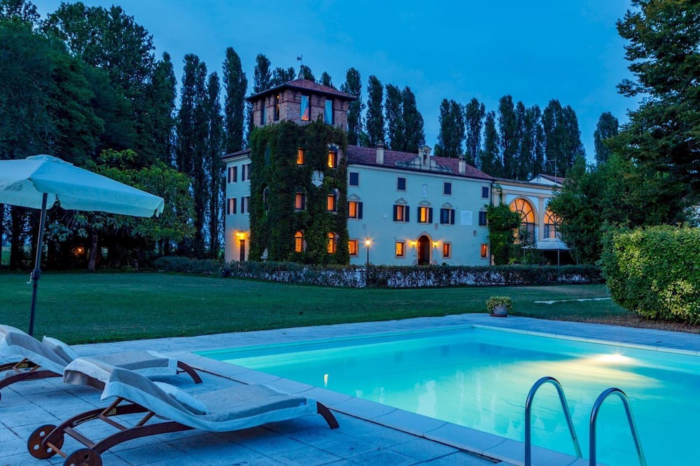 Photo of Outdoor in Concamarise