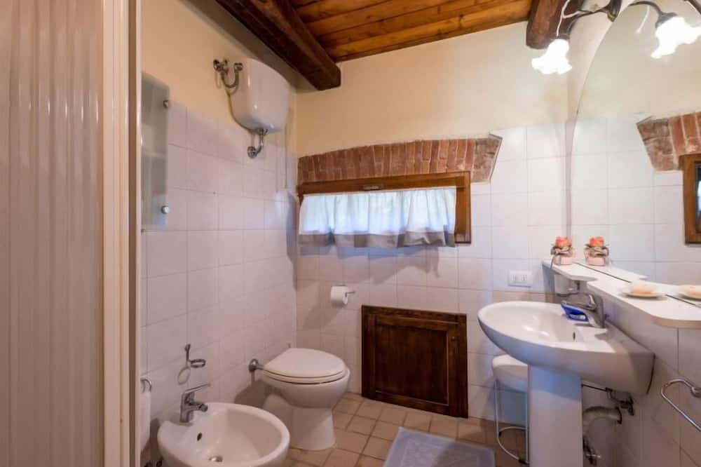 Photo of Bathroom in Campagnatico