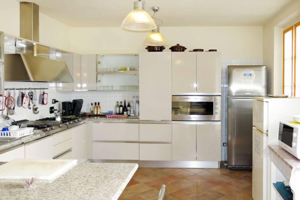 Photo of Kitchen in Montemagno