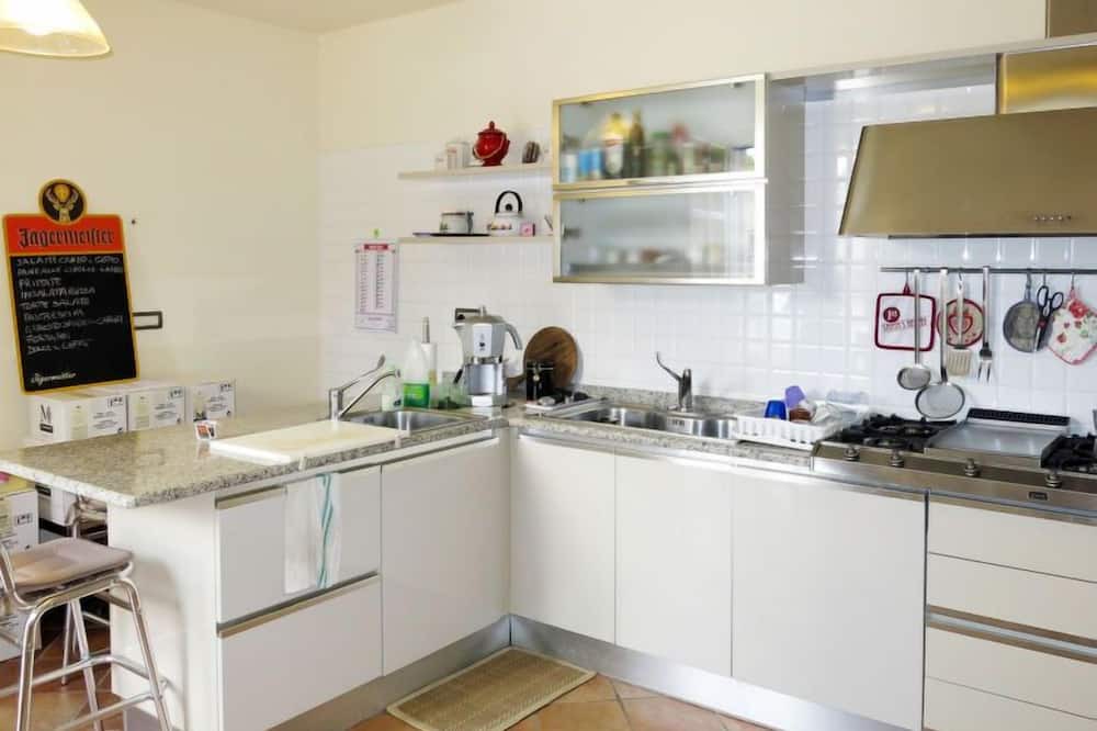 Photo of Kitchen in Montemagno