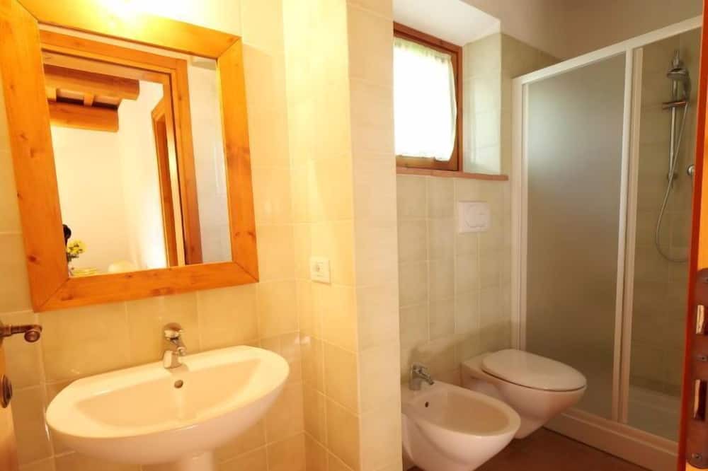 Photo of Bathroom in Montieri