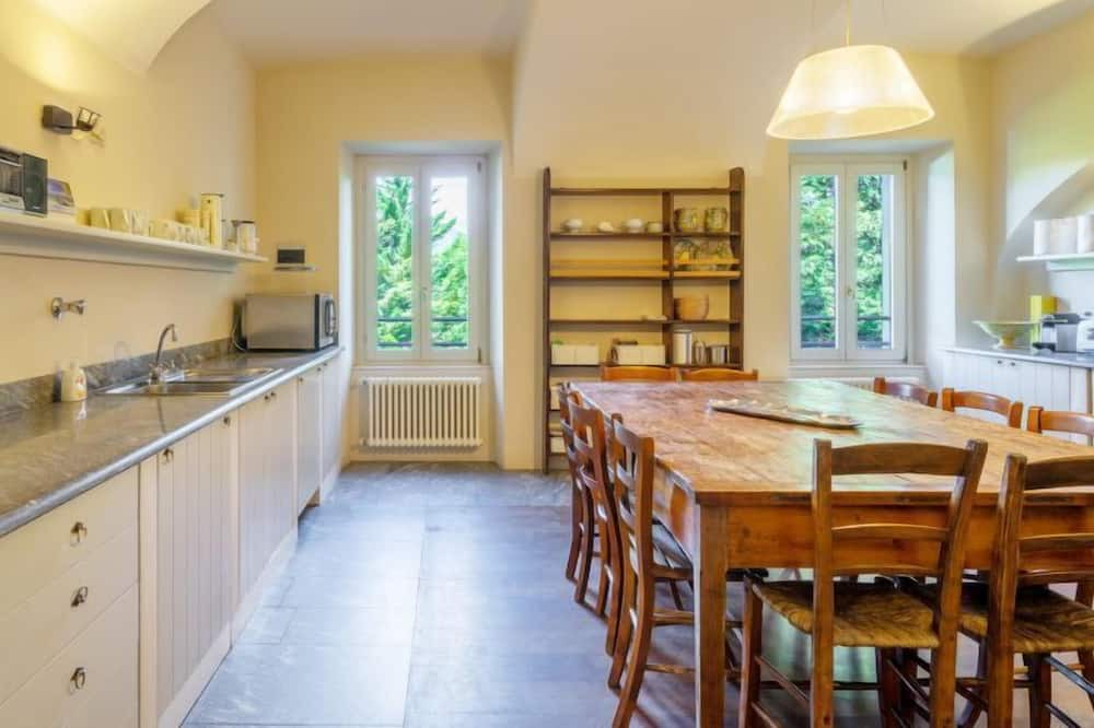 Photo of Kitchen in Porto Valtravaglia