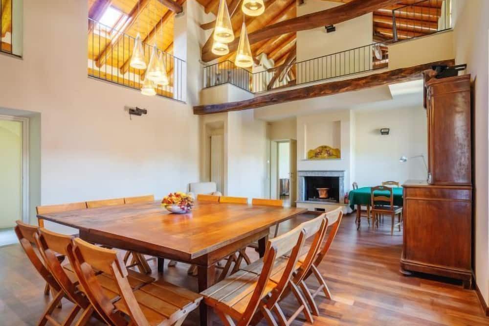 Photo of Kitchen in Porto Valtravaglia