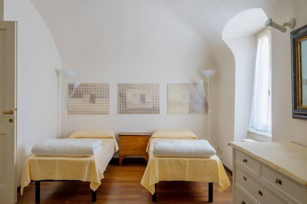 Photo of Bedroom in Porto Valtravaglia
